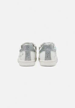 Friboo Disney Frozen Elsa - Zapatillas - White -Tienda de moda infantil. 0e48b488ba6246888f99c29543567ec5