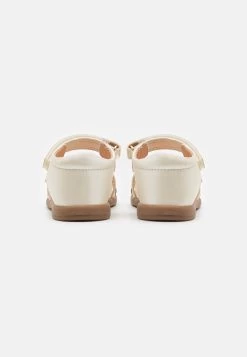 Friboo Sandalias - Off-White -Tienda de moda infantil. 11d6e0485d294a609b7553cf4512834f