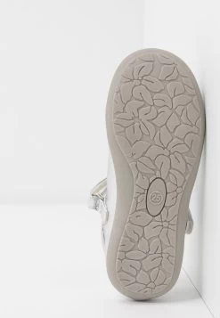 Friboo Bailarinas Con Hebilla - Silver -Tienda de moda infantil. 1d8b403c6076400b99fded3a4e761618