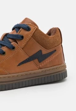 Friboo Zapatillas - Cognac -Tienda de moda infantil. 20afb5dee7a144bbafa4da6f4730be3e