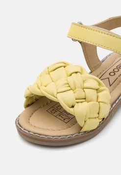 Friboo Leather - Sandalias - Light Yellow -Tienda de moda infantil. 21049a8508c54ab7a4dae975d25f574f