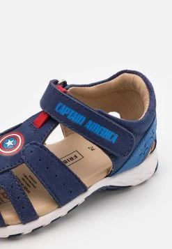 Friboo Marvel Captain America - Sandalias De Senderismo - Dark Blue 11 Friboo Marvel Captain America - Sandalias De Senderismo - Dark Blue -Tienda de moda infantil. 288ef6b6e8aa4f5aaef6bb2c8731c688