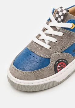 Friboo Disney And Pixar Cars Lightning Mcqueen - Low-Top Trainers- Zapatillas - Dark Blue -Tienda de moda infantil. 5b35a472e57c4dbbb867cf54c65b6ad2