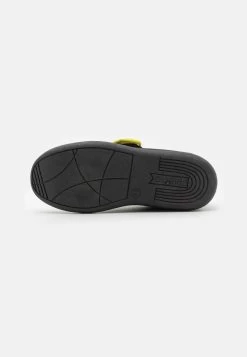 Friboo Star Wars Stormtrooper - Pantuflas - Black 10 Friboo Star Wars Stormtrooper - Pantuflas - Black -Tienda de moda infantil. 6a3c39388d684449b22ed87187f504e9