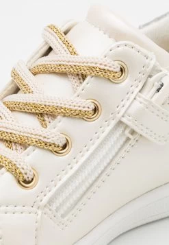 Friboo Zapatillas - White -Tienda de moda infantil. 734c0ffc02eb487e99f7b7d2e7309124