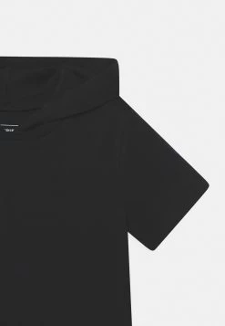 Friboo Unisex 2 Pack - Camiseta Básica - Khaki/Black -Tienda de moda infantil. 99bf7a1ca6254721b4533b63c6d2b0e7