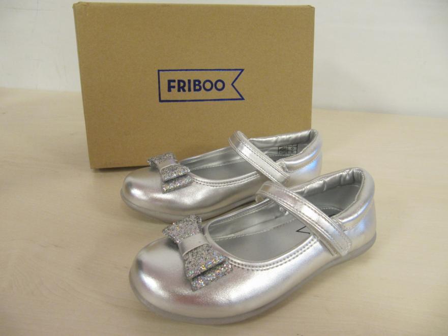 Tienda de moda infantil. -Tienda de moda infantil. IMG 0020 1