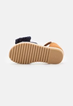 Friboo Sandalias - Dark Blue 10 Friboo Sandalias - Dark Blue -Tienda de moda infantil. c43cf9b59f3e48f9b617fb8eee7ad76a