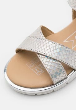 Friboo Holographic Leather - Sandalias - Silver 11 Friboo Holographic Leather - Sandalias - Silver -Tienda de moda infantil. cbabb2d5199843a485e77a5875029ead