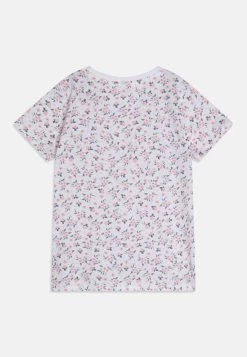 Tienda de moda infantil. -Tienda de moda infantil. d1ad45b88cdb4615a701df09c9a0840d