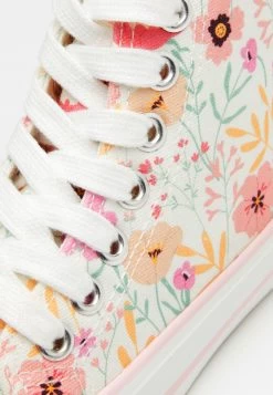 Friboo Trainers - Zapatillas Altas - Off-White -Tienda de moda infantil. f297f8dde8a94b9cbff676f17fe79a3d